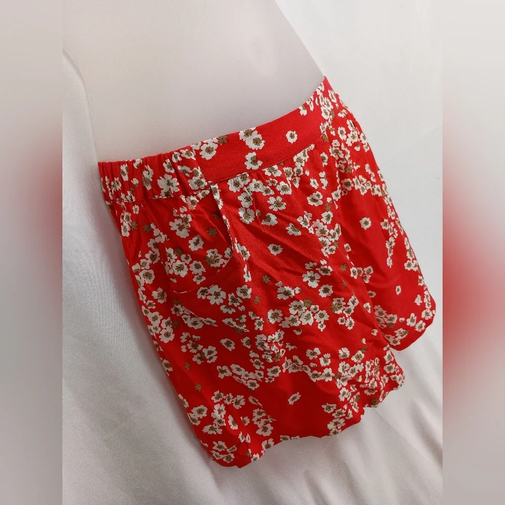 2/30$ Or 3/$35 Roxy Women's Red Floral‎ Summer Shorts (#1,385)